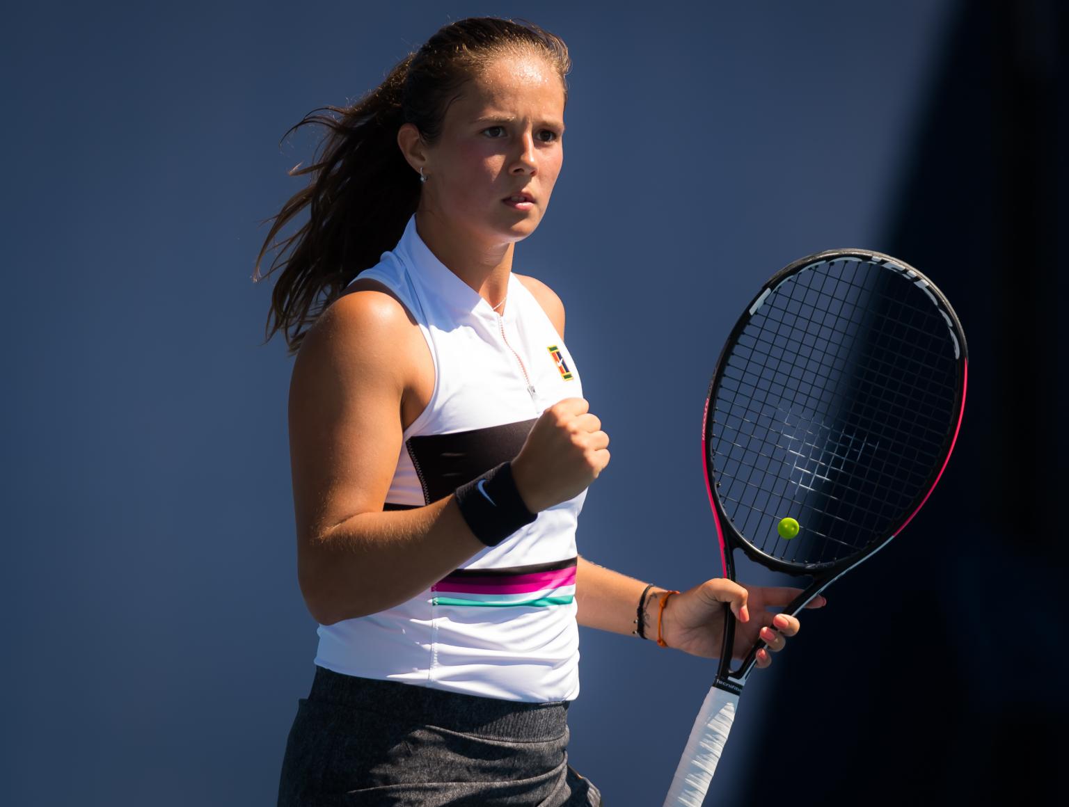 面和读者黏 面和读者黏