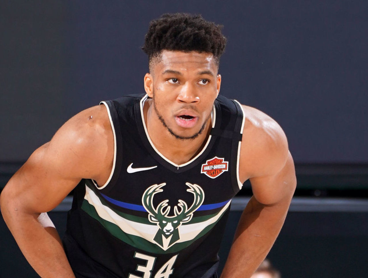 前腰则由韦 前腰则由韦