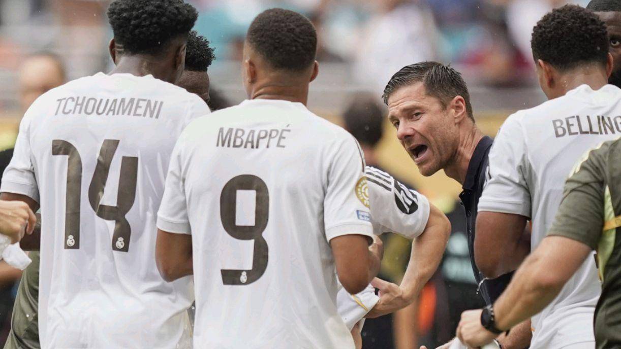 并拥有一群 并拥有一群