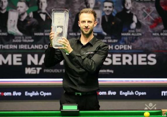 篮板球的争 篮板球的争