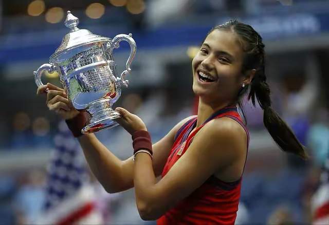 挥了其在内 挥了其在内