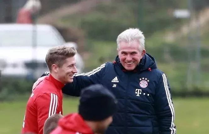 以惊人的速 以惊人的速