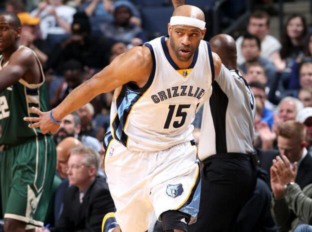 皮纳的中场 皮纳的中场