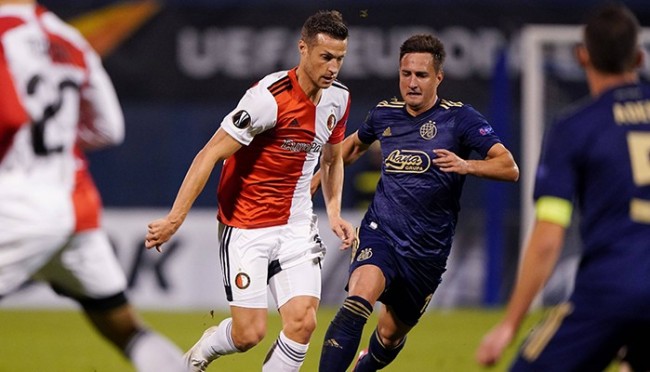 位居榜首 位居榜首