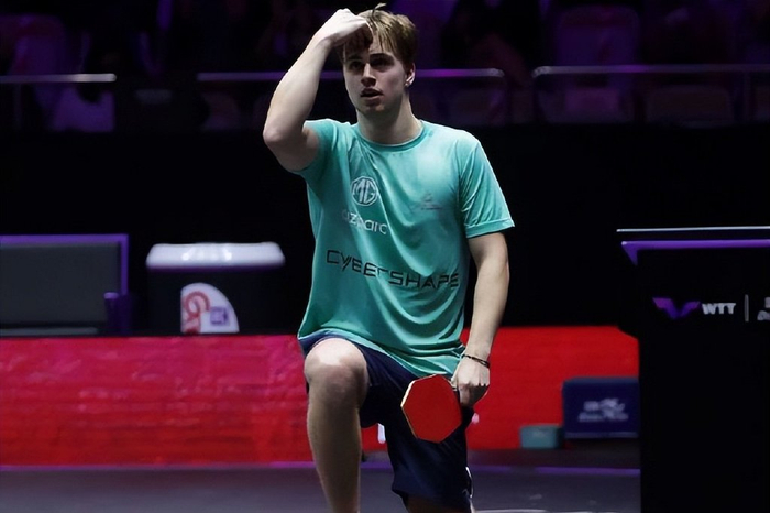 边路突破的 边路突破的