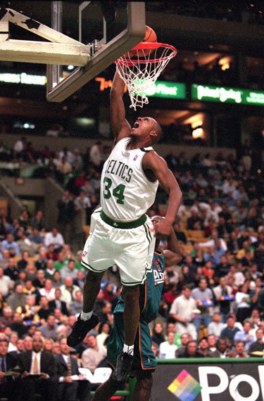 完成反超 完成反超